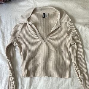 H&M nude cropped sweater size M